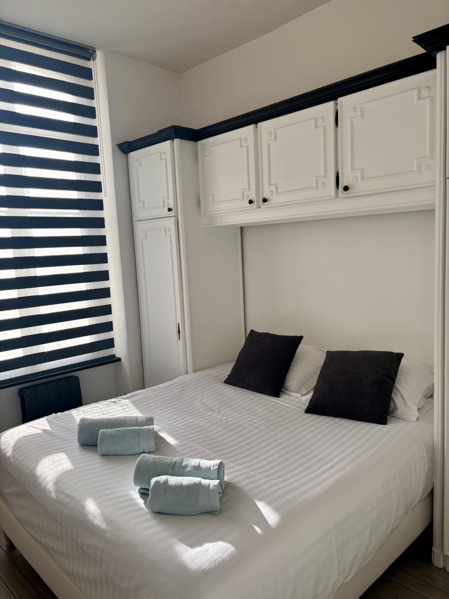 Villa Xixe Vue Mer Динар Экстерьер фото